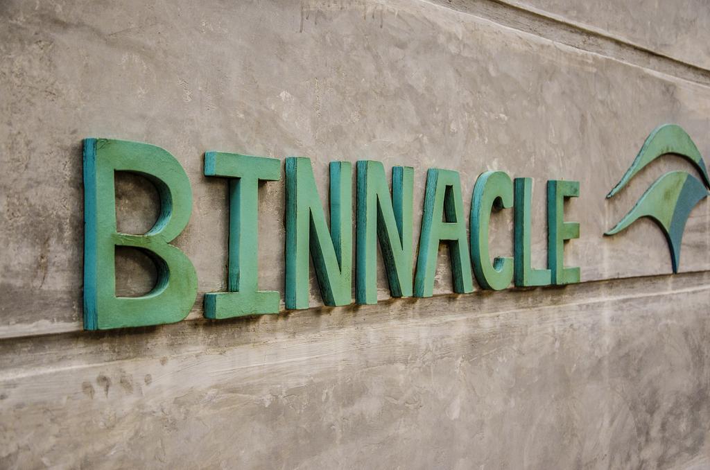 Binnacle Негомбо Екстериор снимка